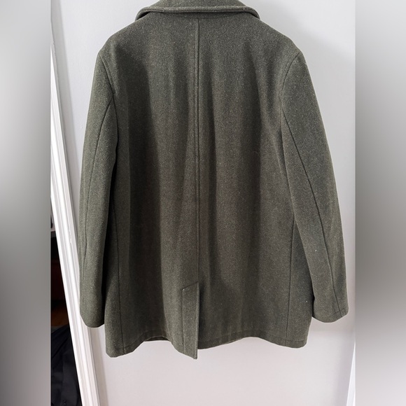 L.L. Bean Men’s Large Olive Wool Overcoat with Thinsulate - Picture 4 of 9